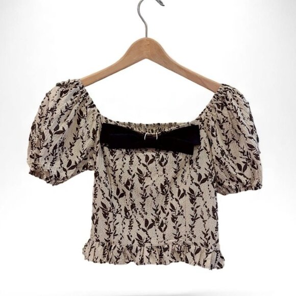 NWT J.ING Jing Beige Leaf Print Puff Sleeve Bow Detail Blouse Crop Top - Picture 2 of 11